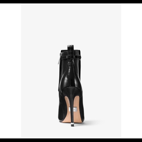 Michael KORS collection black AIDAN Leather boots. - Picture 4 of 8